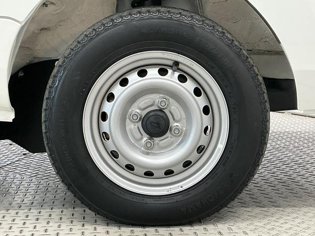 ハイゼットトラックローダンプ　４ＷＤ　ＡＴ車　禁煙　ワンオーナー　３方開走行無制限１年保証　４ＷＤ　ワンオーナー　ＡＴ　禁煙車　３方開　ゲートプロテクター　ドアバイザー　ヘッドライトレベライザー　アクセサリーソケット　マニュアルエアコン　スペアタイヤ　ラバーフロアマット（兵庫県）の中古車