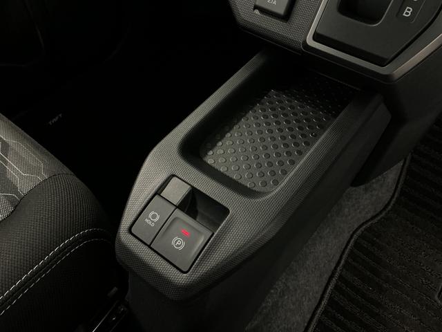 タフトＧターボ　ダーククロムベンチャー　ワンオーナー　クルコン走行無制限１年保証　前後コーナーセンサー　ワンオーナー　アダプティブクルーズコントロール　前席シートヒーター　オートハイビーム　プッシュスタート　スカイフィールトップ　１５インチ純正アルミホイール（兵庫県）の中古車