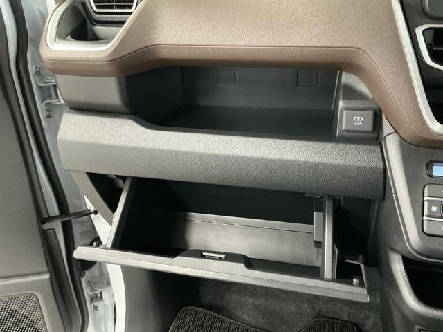 ムーヴＧ　両側電動スライドドア　コーナーセンサー　シートヒーター走行無制限１年保証　両側電動スライドドア　前後コーナーセンサー　前席シートヒーター　オートマチックハイビーム　ＬＥＤヘッドライト　横滑り防止装置　オートブレーキホールド　１４インチ純正アルミホイール（兵庫県）の中古車