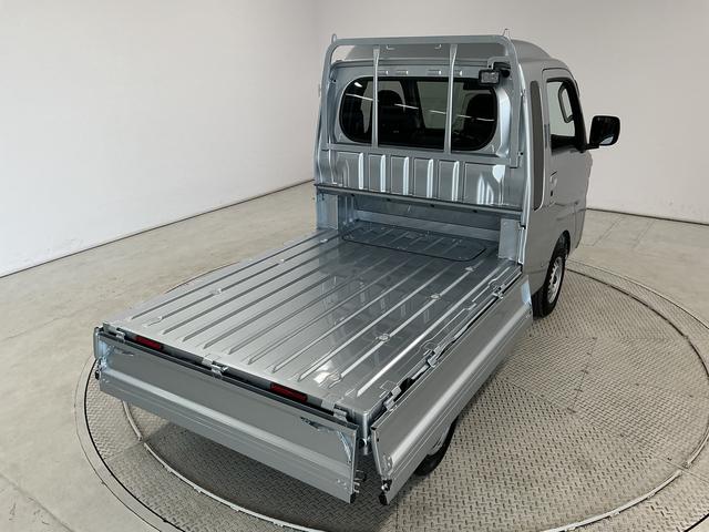 ハイゼットトラックジャンボエクストラ　４ＷＤ　ＣＶＴ　コーナーセンサー　３方開走行無制限１年保証　前後コーナーセンサー　４ＷＤ　ＣＶＴ車　３方開　荷台作業灯　オートハイビーム　ＬＥＤヘッドライト　アイドリングストップ　プッシュスタート　横滑り防止装置　リアゲートチェーン（兵庫県）の中古車