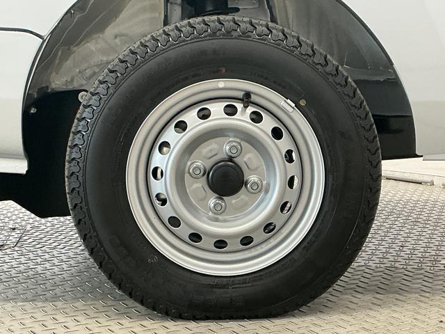 ハイゼットトラックジャンボエクストラ　４ＷＤ　ＣＶＴ　コーナーセンサー　３方開走行無制限１年保証　前後コーナーセンサー　４ＷＤ　ＣＶＴ車　３方開　荷台作業灯　オートハイビーム　ＬＥＤヘッドライト　アイドリングストップ　プッシュスタート　横滑り防止装置　リアゲートチェーン（兵庫県）の中古車