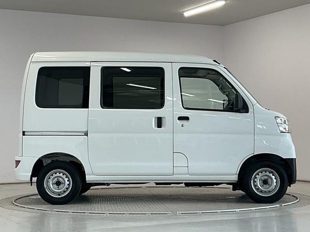 ハイゼットカーゴデラックスSAIII 4WD AT ワンオーナー ETC走行無制限1年保証 4WD ワンオーナー AT車 ETC リアコーナーセンサー オートハイビーム アイドリングストップ キーレス 横滑り防止装置 ヘッドライトレベライザー パワーウィンドウ ラジオ(兵庫県)の中古車