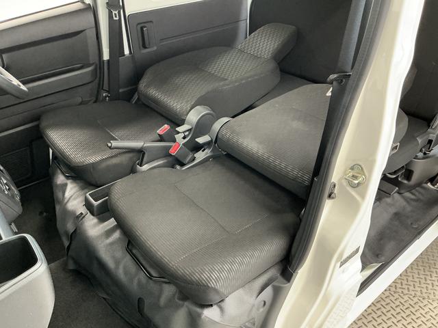 ハイゼットカーゴＤＸ　ワンオーナー　４ＷＤ　ラジオデッキ　コーナーセンサー１年保証　１オーナ　切替式４ＷＤ　ＥＴＣ　ラジオデッキ　ＣＶＴ車　前後コーナーセンサー　キーレスエントリー　ＬＥＤヘッドライト　オートハイビーム　横滑り防止装置　ドアバイザー　アイドリングストップ（兵庫県）の中古車