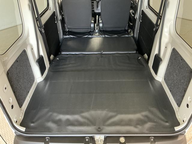 ハイゼットカーゴＤＸ　ワンオーナー　４ＷＤ　ラジオデッキ　コーナーセンサー１年保証　１オーナ　切替式４ＷＤ　ＥＴＣ　ラジオデッキ　ＣＶＴ車　前後コーナーセンサー　キーレスエントリー　ＬＥＤヘッドライト　オートハイビーム　横滑り防止装置　ドアバイザー　アイドリングストップ（兵庫県）の中古車