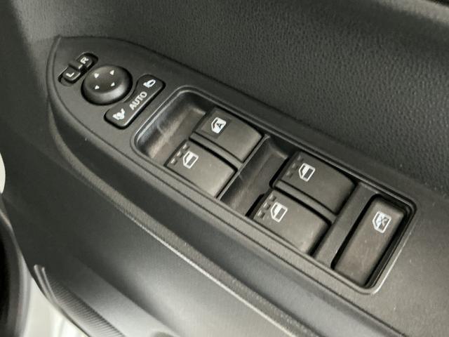 タントＸ　禁煙　ワンオーナー　片側電動スライド　コーナーセンサー走行無制限１年保証　禁煙車　ワンオーナー　片側電動スライドドア　前後コーナーセンサー　前席シートヒーター　オートハイビーム　ＬＥＤヘッドライト　アイドリングストップ　横滑り防止装置　オートエアコン（兵庫県）の中古車