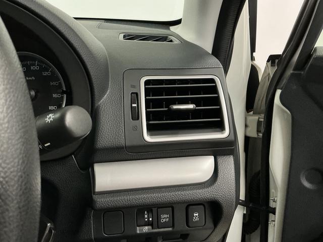 フォレスター２．０ｉ　４ＷＤ　ＥＴＣ　１７インチアルミホイール　キーレス１年保証　４ＷＤ　ＥＴＣ　横滑り防止装置　１７インチ純正アルミホイール　ＬＥＤヘッドライト　オートエアコン　アイドリングストップ　電動格納ミラー　運転席シートリフター　アクセサリーソケット　キーレス（兵庫県）の中古車