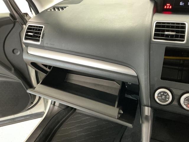 フォレスター２．０ｉ　４ＷＤ　ＥＴＣ　１７インチアルミホイール　キーレス１年保証　４ＷＤ　ＥＴＣ　横滑り防止装置　１７インチ純正アルミホイール　ＬＥＤヘッドライト　オートエアコン　アイドリングストップ　電動格納ミラー　運転席シートリフター　アクセサリーソケット　キーレス（兵庫県）の中古車