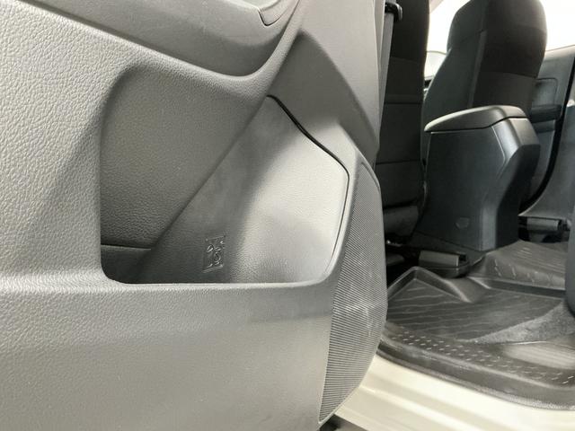フォレスター２．０ｉ　４ＷＤ　ＥＴＣ　１７インチアルミホイール　キーレス１年保証　４ＷＤ　ＥＴＣ　横滑り防止装置　１７インチ純正アルミホイール　ＬＥＤヘッドライト　オートエアコン　アイドリングストップ　電動格納ミラー　運転席シートリフター　アクセサリーソケット　キーレス（兵庫県）の中古車