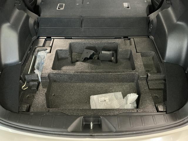フォレスター２．０ｉ　４ＷＤ　ＥＴＣ　１７インチアルミホイール　キーレス１年保証　４ＷＤ　ＥＴＣ　横滑り防止装置　１７インチ純正アルミホイール　ＬＥＤヘッドライト　オートエアコン　アイドリングストップ　電動格納ミラー　運転席シートリフター　アクセサリーソケット　キーレス（兵庫県）の中古車
