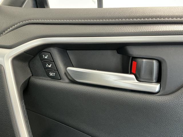 ＲＡＶ４Ｇ　４ＷＤ　禁煙　１オーナー　９インチナビ　ドラレコ　ＥＴＣ１年保証　４ＷＤ　禁煙車　ワンオーナー　９インチナビＴＶ　ドラレコ　ＥＴＣ　バックカメラ　衝突軽減ブレーキ　レーダークルーズコントロール　パワーバックドア　コーナーセンサー　１８インチアルミホイール（兵庫県）の中古車