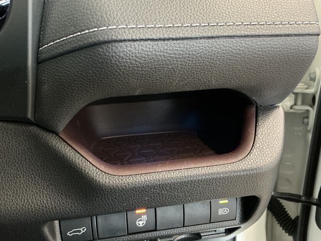 ＲＡＶ４Ｇ　４ＷＤ　禁煙　１オーナー　９インチナビ　ドラレコ　ＥＴＣ１年保証　４ＷＤ　禁煙車　ワンオーナー　９インチナビＴＶ　ドラレコ　ＥＴＣ　バックカメラ　衝突軽減ブレーキ　レーダークルーズコントロール　パワーバックドア　コーナーセンサー　１８インチアルミホイール（兵庫県）の中古車