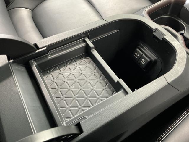 ＲＡＶ４Ｇ　４ＷＤ　禁煙　１オーナー　９インチナビ　ドラレコ　ＥＴＣ１年保証　４ＷＤ　禁煙車　ワンオーナー　９インチナビＴＶ　ドラレコ　ＥＴＣ　バックカメラ　衝突軽減ブレーキ　レーダークルーズコントロール　パワーバックドア　コーナーセンサー　１８インチアルミホイール（兵庫県）の中古車