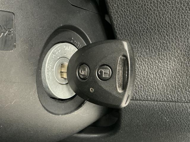 ハイゼットカーゴＤＸ　雹害車両　ＣＶＴ　１オーナー　ＥＴＣ　コーナーセンサー雹害車両　１年保証　前後コーナーセンサー　ＣＶＴ車　ワンオーナー　ＥＴＣ　オートハイビーム　アイドリングストップ　キーレスエントリー　横滑り防止装置　ドアバイザー　ヘッドライトレベライザー　ラジオ（兵庫県）の中古車