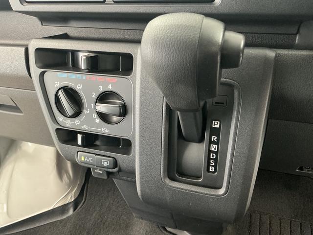 ハイゼットカーゴＤＸ　雹害車両　ＣＶＴ　１オーナー　ＥＴＣ　コーナーセンサー雹害車両　１年保証　前後コーナーセンサー　ＣＶＴ車　ワンオーナー　ＥＴＣ　オートハイビーム　アイドリングストップ　キーレスエントリー　横滑り防止装置　ドアバイザー　ヘッドライトレベライザー　ラジオ（兵庫県）の中古車