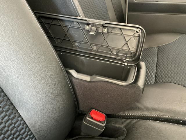 タントカスタムＲＳ　ターボ　両側電動スライドドア　コーナーセンサー走行無制限１年保証　両側電動スライドドア　前後コーナーセンサー　前席シートヒーター　オートハイビーム　ＬＥＤヘッドライト　オートブレーキホールド　プッシュスタート　１５インチ純正アルミホイール（兵庫県）の中古車