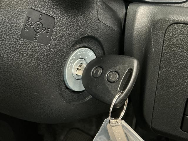 ミライースＬ　ＳＡIII　前後コーナーセンサー　キーレスエントリー走行無制限１年保証　前後コーナーセンサー　オートハイビーム　アイドリングストップ　キーレスエントリー　横滑り防止装置　オートライト　ヘッドライトレベライザー　アクセサリーソケット　スマートアシスト（兵庫県）の中古車