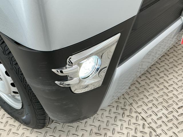 ハイゼットカーゴＤＸ　ＳＡIII　ワンオーナー　切替式４ＷＤ　ＥＴＣ　ラジオワンオーナー　切替式４ＷＤ　ラジオデッキ　ＥＴＣ　ＡＴ車　間仕切りカーテン　リアコーナーセンサー　オートハイビーム　ＬＥＤヘッドライト　フォグライト　ドアバイザー　横滑り防止装置　パワーウインドウ（兵庫県）の中古車