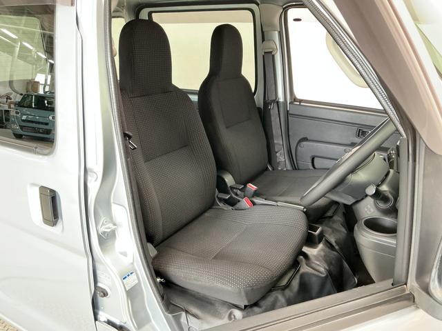 ハイゼットカーゴＤＸ　ＳＡIII　ワンオーナー　切替式４ＷＤ　ＥＴＣ　ラジオワンオーナー　切替式４ＷＤ　ラジオデッキ　ＥＴＣ　ＡＴ車　間仕切りカーテン　リアコーナーセンサー　オートハイビーム　ＬＥＤヘッドライト　フォグライト　ドアバイザー　横滑り防止装置　パワーウインドウ（兵庫県）の中古車