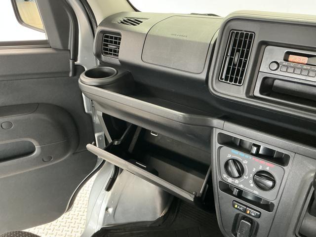 ハイゼットカーゴＤＸ　ＳＡIII　ワンオーナー　切替式４ＷＤ　ＥＴＣ　ラジオワンオーナー　切替式４ＷＤ　ラジオデッキ　ＥＴＣ　ＡＴ車　間仕切りカーテン　リアコーナーセンサー　オートハイビーム　ＬＥＤヘッドライト　フォグライト　ドアバイザー　横滑り防止装置　パワーウインドウ（兵庫県）の中古車