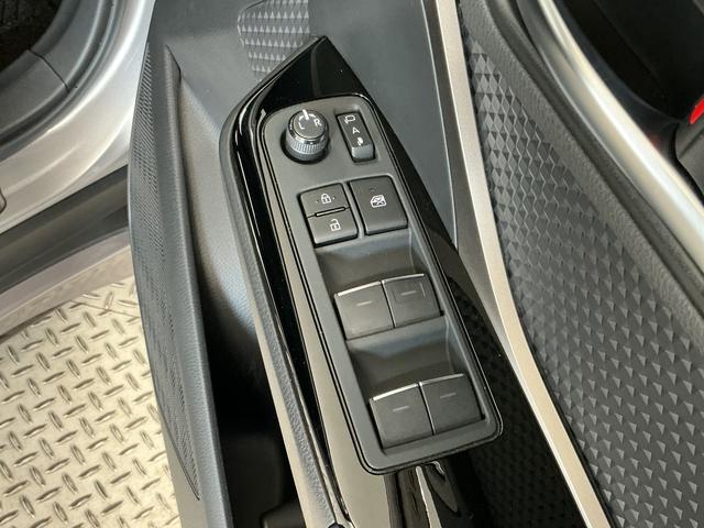 Ｃ−ＨＲＧ−Ｔ　モード　ネロ　セーフティプラス　４ＷＤ　ワンオーナー１年保証　４ＷＤ　ワンオーナー　モデリスタエアロ　ＥＴＣ２．０　９インチナビ　パノラミックモニター　前後ドラレコ　アダプティブクルーズコントロール　ブラインドスポットモニター　シートヒーター（兵庫県）の中古車
