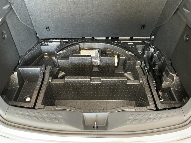 Ｃ−ＨＲＧ−Ｔ　モード　ネロ　セーフティプラス　４ＷＤ　ワンオーナー１年保証　４ＷＤ　ワンオーナー　モデリスタエアロ　ＥＴＣ２．０　９インチナビ　パノラミックモニター　前後ドラレコ　アダプティブクルーズコントロール　ブラインドスポットモニター　シートヒーター（兵庫県）の中古車