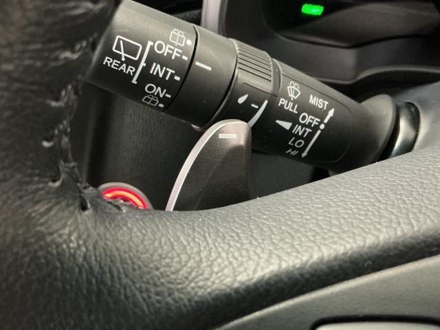 フィットハイブリッドＳ　ホンダセンシング　ＥＴＣ　バックカメラ　パドルシフト１年保証　衝突被害軽減ブレーキ　バックカメラ　ＥＴＣ　アダプティブクルーズコントロール　パドルシフト　ＣＤ　ＵＳＢ接続端子　ＬＥＤヘッドライト　アルミペダル　１６インチ純正アルミホイール（兵庫県）の中古車