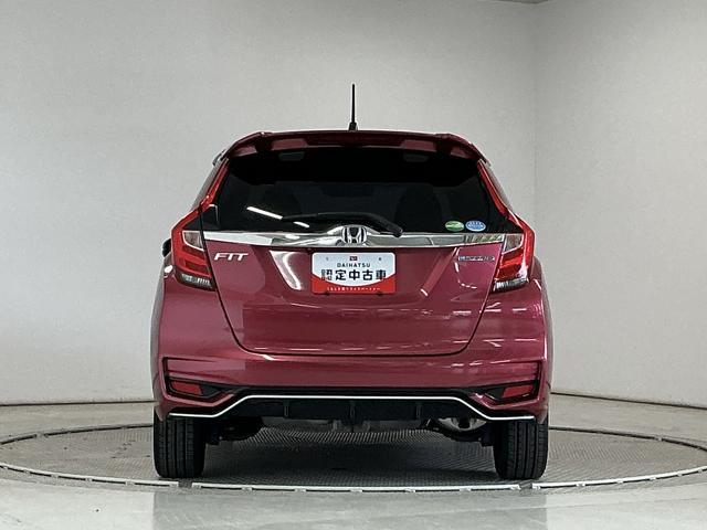 フィットハイブリッドＳ　ホンダセンシング　ＥＴＣ　バックカメラ　パドルシフト１年保証　衝突被害軽減ブレーキ　バックカメラ　ＥＴＣ　アダプティブクルーズコントロール　パドルシフト　ＣＤ　ＵＳＢ接続端子　ＬＥＤヘッドライト　アルミペダル　１６インチ純正アルミホイール（兵庫県）の中古車