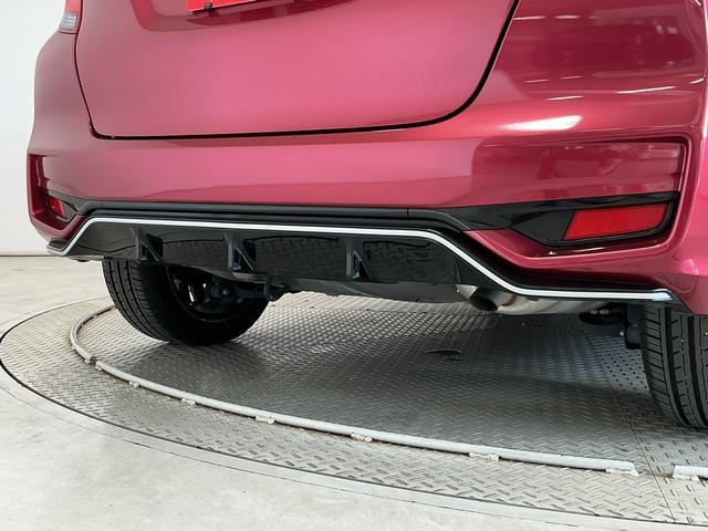 フィットハイブリッドＳ　ホンダセンシング　ＥＴＣ　バックカメラ　パドルシフト１年保証　衝突被害軽減ブレーキ　バックカメラ　ＥＴＣ　アダプティブクルーズコントロール　パドルシフト　ＣＤ　ＵＳＢ接続端子　ＬＥＤヘッドライト　アルミペダル　１６インチ純正アルミホイール（兵庫県）の中古車