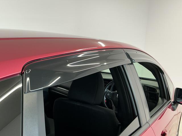 フィットハイブリッドＳ　ホンダセンシング　ＥＴＣ　バックカメラ　パドルシフト１年保証　衝突被害軽減ブレーキ　バックカメラ　ＥＴＣ　アダプティブクルーズコントロール　パドルシフト　ＣＤ　ＵＳＢ接続端子　ＬＥＤヘッドライト　アルミペダル　１６インチ純正アルミホイール（兵庫県）の中古車