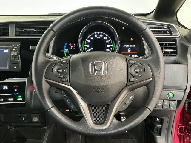 フィットハイブリッドＳ　ホンダセンシング　ＥＴＣ　バックカメラ　パドルシフト１年保証　衝突被害軽減ブレーキ　バックカメラ　ＥＴＣ　アダプティブクルーズコントロール　パドルシフト　ＣＤ　ＵＳＢ接続端子　ＬＥＤヘッドライト　アルミペダル　１６インチ純正アルミホイール（兵庫県）の中古車