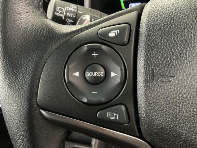 フィットハイブリッドＳ　ホンダセンシング　ＥＴＣ　バックカメラ　パドルシフト１年保証　衝突被害軽減ブレーキ　バックカメラ　ＥＴＣ　アダプティブクルーズコントロール　パドルシフト　ＣＤ　ＵＳＢ接続端子　ＬＥＤヘッドライト　アルミペダル　１６インチ純正アルミホイール（兵庫県）の中古車