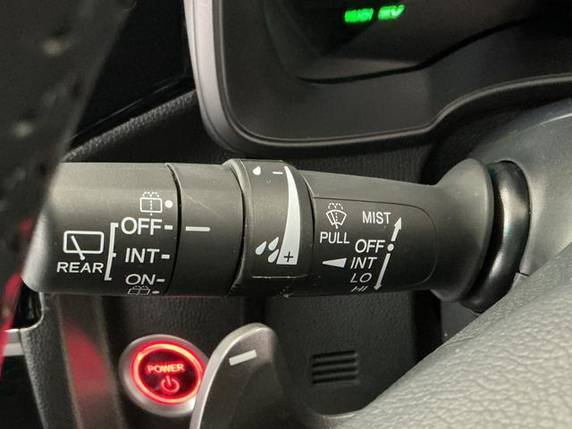 フィットハイブリッドＳ　ホンダセンシング　ＥＴＣ　バックカメラ　パドルシフト１年保証　衝突被害軽減ブレーキ　バックカメラ　ＥＴＣ　アダプティブクルーズコントロール　パドルシフト　ＣＤ　ＵＳＢ接続端子　ＬＥＤヘッドライト　アルミペダル　１６インチ純正アルミホイール（兵庫県）の中古車