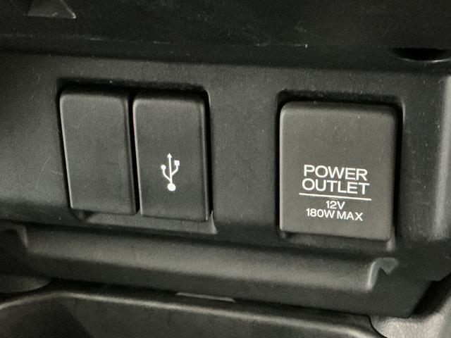 フィットハイブリッドＳ　ホンダセンシング　ＥＴＣ　バックカメラ　パドルシフト１年保証　衝突被害軽減ブレーキ　バックカメラ　ＥＴＣ　アダプティブクルーズコントロール　パドルシフト　ＣＤ　ＵＳＢ接続端子　ＬＥＤヘッドライト　アルミペダル　１６インチ純正アルミホイール（兵庫県）の中古車