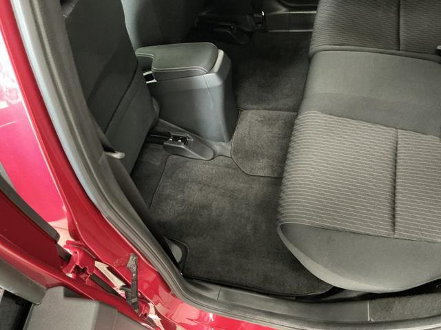 フィットハイブリッドＳ　ホンダセンシング　ＥＴＣ　バックカメラ　パドルシフト１年保証　衝突被害軽減ブレーキ　バックカメラ　ＥＴＣ　アダプティブクルーズコントロール　パドルシフト　ＣＤ　ＵＳＢ接続端子　ＬＥＤヘッドライト　アルミペダル　１６インチ純正アルミホイール（兵庫県）の中古車