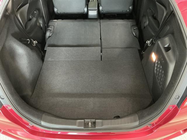 フィットハイブリッドＳ　ホンダセンシング　ＥＴＣ　バックカメラ　パドルシフト１年保証　衝突被害軽減ブレーキ　バックカメラ　ＥＴＣ　アダプティブクルーズコントロール　パドルシフト　ＣＤ　ＵＳＢ接続端子　ＬＥＤヘッドライト　アルミペダル　１６インチ純正アルミホイール（兵庫県）の中古車