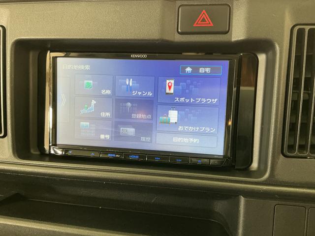 ハイゼットカーゴデラックスＳＡII　ナビ　バックカメラ　ＥＴＣ　ＵＳＢ接続ナビ　バックカメラ　ＥＴＣ　ＵＳＢ接続　リアコーナーセンサー　ＣＶＴ　ＤＶＤ　キーレスエントリー　ＬＥＤヘッドライト　オートハイビーム　ドアバイザー　横滑り防止装置　アイドリングストップ　オートライト（兵庫県）の中古車