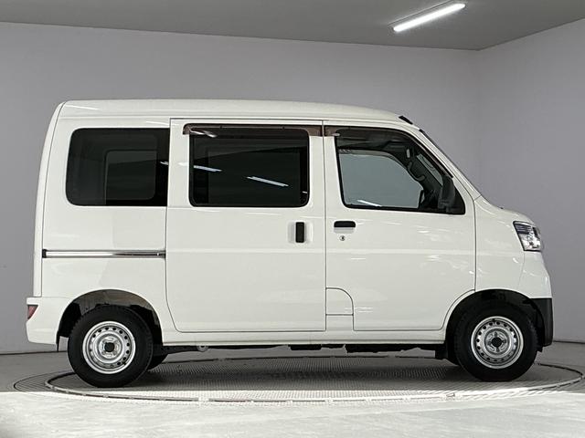 ハイゼットカーゴデラックスＳＡII　ナビ　バックカメラ　ＥＴＣ　ＵＳＢ接続ナビ　バックカメラ　ＥＴＣ　ＵＳＢ接続　リアコーナーセンサー　ＣＶＴ　ＤＶＤ　キーレスエントリー　ＬＥＤヘッドライト　オートハイビーム　ドアバイザー　横滑り防止装置　アイドリングストップ　オートライト（兵庫県）の中古車