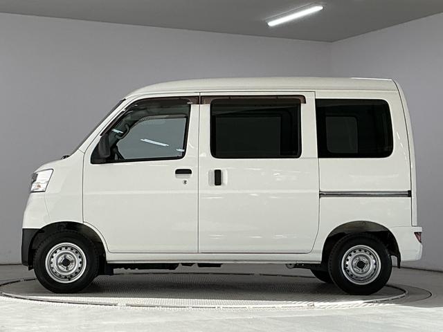 ハイゼットカーゴデラックスＳＡII　ナビ　バックカメラ　ＥＴＣ　ＵＳＢ接続ナビ　バックカメラ　ＥＴＣ　ＵＳＢ接続　リアコーナーセンサー　ＣＶＴ　ＤＶＤ　キーレスエントリー　ＬＥＤヘッドライト　オートハイビーム　ドアバイザー　横滑り防止装置　アイドリングストップ　オートライト（兵庫県）の中古車