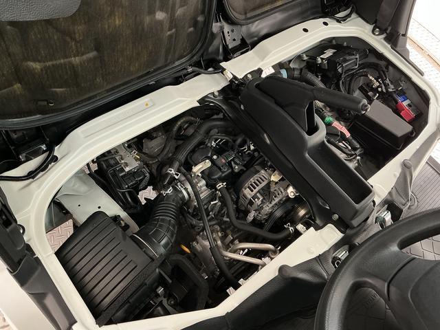 ハイゼットカーゴデラックスＳＡII　ナビ　バックカメラ　ＥＴＣ　ＵＳＢ接続ナビ　バックカメラ　ＥＴＣ　ＵＳＢ接続　リアコーナーセンサー　ＣＶＴ　ＤＶＤ　キーレスエントリー　ＬＥＤヘッドライト　オートハイビーム　ドアバイザー　横滑り防止装置　アイドリングストップ　オートライト（兵庫県）の中古車