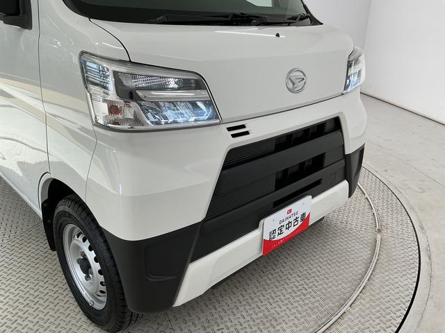 ハイゼットカーゴデラックスＳＡII　ナビ　バックカメラ　ＥＴＣ　ＵＳＢ接続ナビ　バックカメラ　ＥＴＣ　ＵＳＢ接続　リアコーナーセンサー　ＣＶＴ　ＤＶＤ　キーレスエントリー　ＬＥＤヘッドライト　オートハイビーム　ドアバイザー　横滑り防止装置　アイドリングストップ　オートライト（兵庫県）の中古車