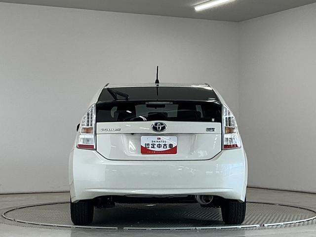 プリウスＳ　ＬＥＤエディション　禁煙　ワンオーナー　ナビＴＶ　ＥＴＣ１年保証　禁煙車　ワンオーナー　ナビＴＶ　ＥＴＣ　バックカメラ　コーナーポール　ＬＥＤヘッドライト　プッシュスタート　ヘッドライトウォッシャー　オートエアコン　ドアバイザー　１５インチアルミホイール（兵庫県）の中古車
