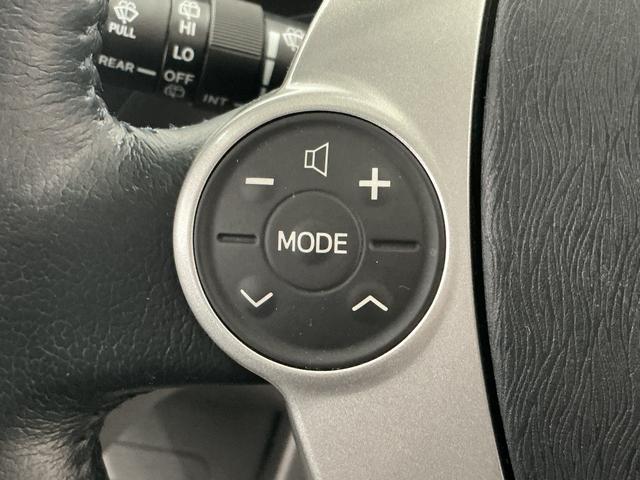 プリウスＳ　ＬＥＤエディション　禁煙　ワンオーナー　ナビＴＶ　ＥＴＣ１年保証　禁煙車　ワンオーナー　ナビＴＶ　ＥＴＣ　バックカメラ　コーナーポール　ＬＥＤヘッドライト　プッシュスタート　ヘッドライトウォッシャー　オートエアコン　ドアバイザー　１５インチアルミホイール（兵庫県）の中古車