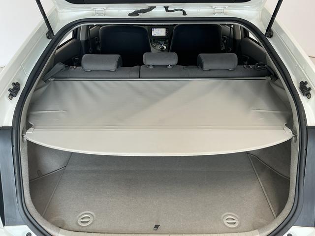 プリウスＳ　ＬＥＤエディション　禁煙　ワンオーナー　ナビＴＶ　ＥＴＣ１年保証　禁煙車　ワンオーナー　ナビＴＶ　ＥＴＣ　バックカメラ　コーナーポール　ＬＥＤヘッドライト　プッシュスタート　ヘッドライトウォッシャー　オートエアコン　ドアバイザー　１５インチアルミホイール（兵庫県）の中古車