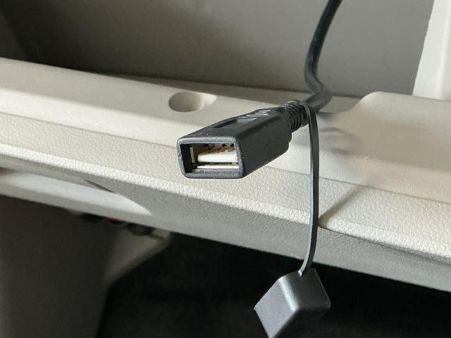 ムーヴＬ　ＳＡ　ナビＴＶ　バックカメラ　キーレスエントリー走行無制限１年保証　キーレス　ナビＴＶ　バックカメラ　ＵＳＢ接続　アイドリングストップ　横滑り防止装置　ドアバイザー　ヘッドライトレベライザー　電動格納ミラー　ベンチシート　１４インチアルミホイール（兵庫県）の中古車