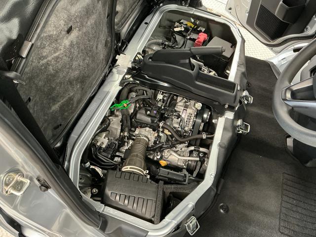 ハイゼットカーゴＤＸ　ＣＶＴ　雹害車両　ワンオーナー　前後コーナーセンサー雹害車両　１年保証　前後コーナーセンサー　ＣＶＴ車　ワンオーナー　オートハイビーム　アイドリングストップ　キーレスエントリー　横滑り防止装置　オートライト　ドアバイザー　ヘッドライトレベライザー（兵庫県）の中古車