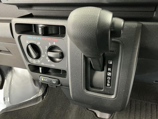 ハイゼットカーゴＤＸ　ＣＶＴ　雹害車両　ワンオーナー　前後コーナーセンサー雹害車両　１年保証　前後コーナーセンサー　ＣＶＴ車　ワンオーナー　オートハイビーム　アイドリングストップ　キーレスエントリー　横滑り防止装置　オートライト　ドアバイザー　ヘッドライトレベライザー（兵庫県）の中古車