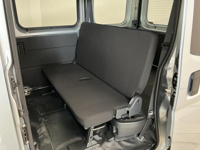 ハイゼットカーゴＤＸ　ＣＶＴ　雹害車両　ワンオーナー　前後コーナーセンサー雹害車両　１年保証　前後コーナーセンサー　ＣＶＴ車　ワンオーナー　オートハイビーム　アイドリングストップ　キーレスエントリー　横滑り防止装置　オートライト　ドアバイザー　ヘッドライトレベライザー（兵庫県）の中古車