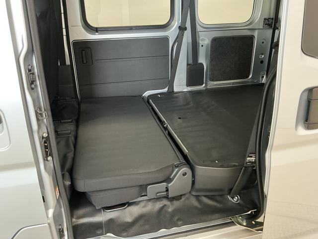 ハイゼットカーゴＤＸ　ＣＶＴ　雹害車両　ワンオーナー　前後コーナーセンサー雹害車両　１年保証　前後コーナーセンサー　ＣＶＴ車　ワンオーナー　オートハイビーム　アイドリングストップ　キーレスエントリー　横滑り防止装置　オートライト　ドアバイザー　ヘッドライトレベライザー（兵庫県）の中古車