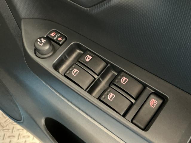 ミライースＧ　リミテッドＳＡIII　雹害車両　前席シートヒーター雹害車両　１年保証　前後コーナーセンサー　前席シートヒーター　オートハイビーム　ＬＥＤヘッドライト　アイドリングストップ　プッシュスタート　横滑り防止装置　オートエアコン　１４インチ純正アルミホイール（兵庫県）の中古車