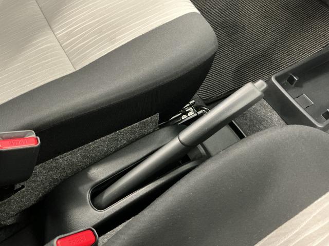 ミライースＧ　リミテッドＳＡIII　雹害車両　前席シートヒーター雹害車両　１年保証　前後コーナーセンサー　前席シートヒーター　オートハイビーム　ＬＥＤヘッドライト　アイドリングストップ　プッシュスタート　横滑り防止装置　オートエアコン　１４インチ純正アルミホイール（兵庫県）の中古車